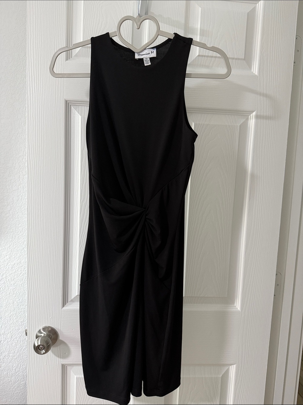 Veronica M Black Sleeveless Twist-Detail Midi Sheath Dress